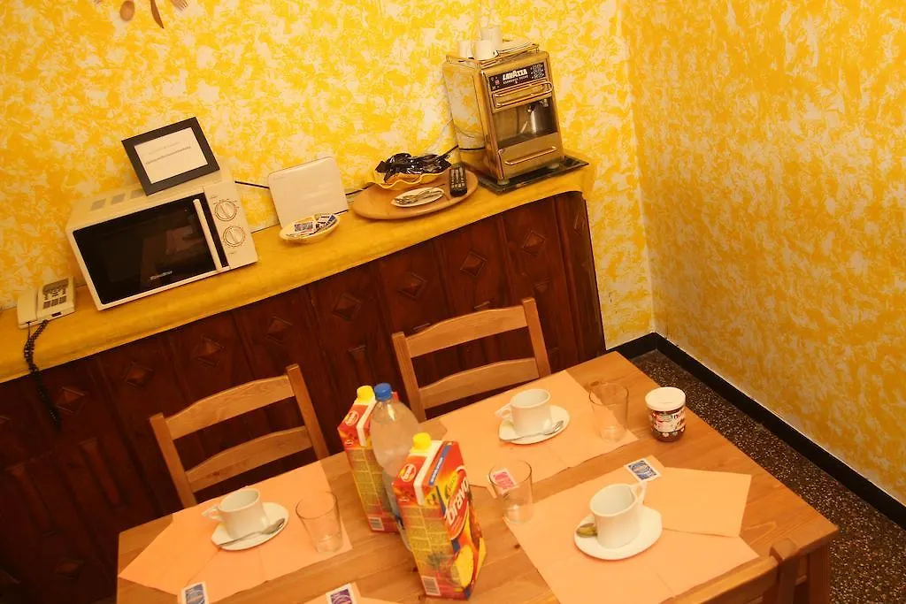 Bed & Breakfast La Rosa Dei Venti Genua Italien
